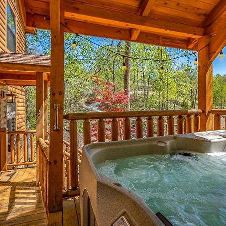 Permanent Vacation-Private Honeymoon Cabin With Hot Tub Sevierville Kültér fotó