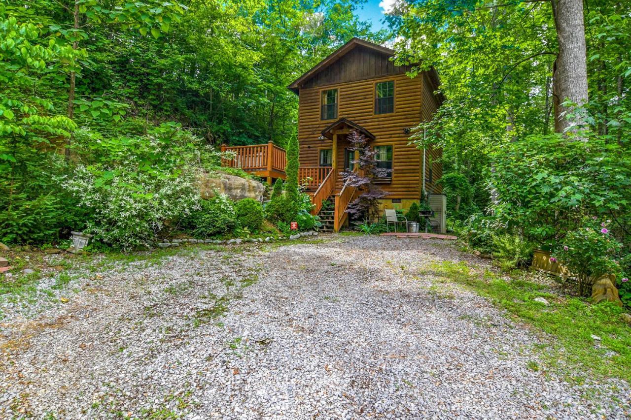 Permanent Vacation-Private Honeymoon Cabin With Hot Tub Sevierville Kültér fotó