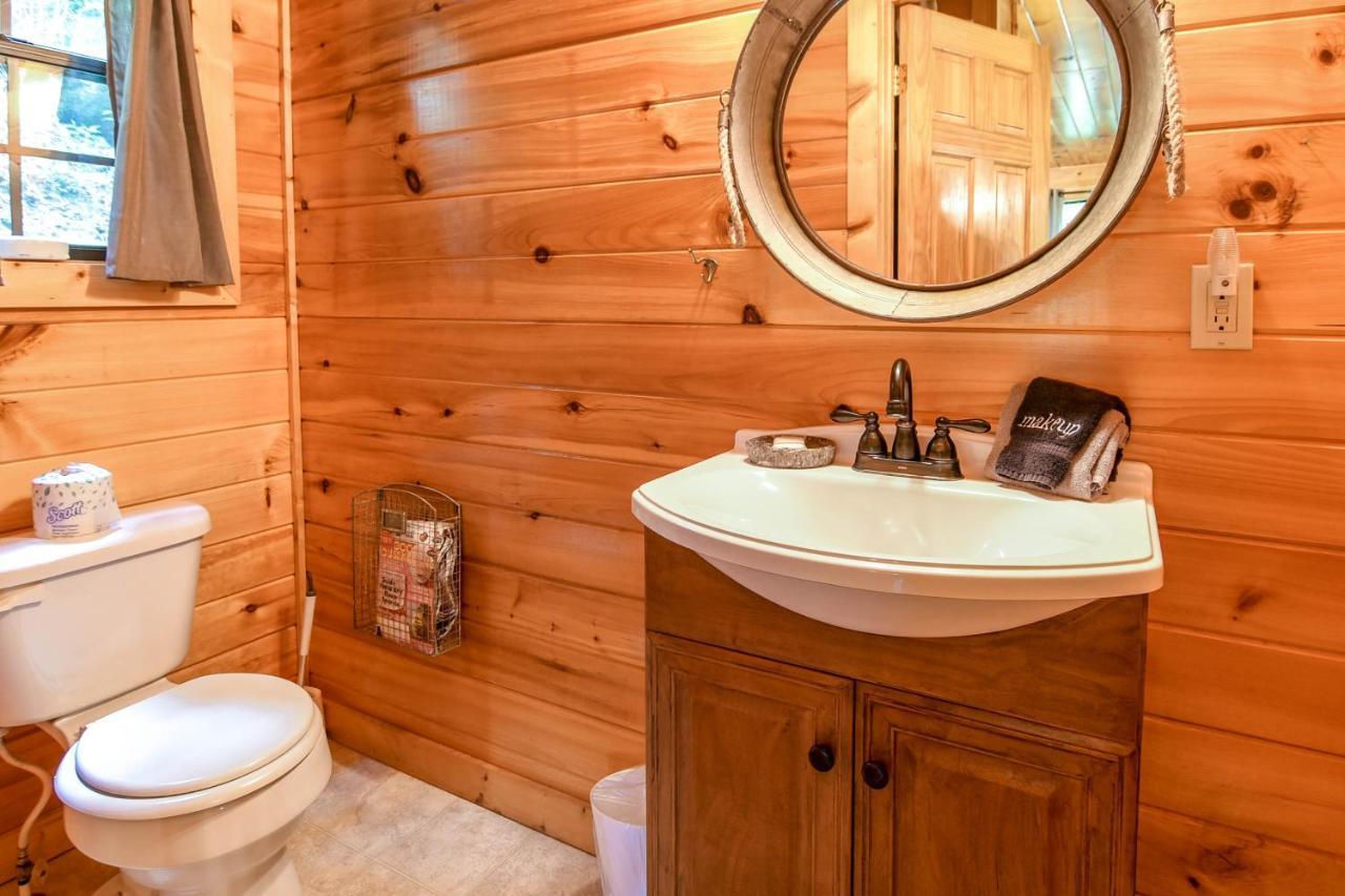 Permanent Vacation-Private Honeymoon Cabin With Hot Tub Sevierville Kültér fotó