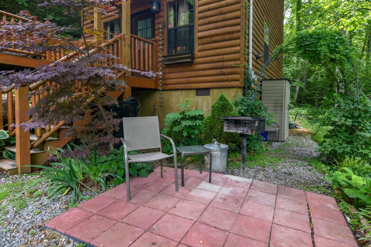 Permanent Vacation-Private Honeymoon Cabin With Hot Tub Sevierville Kültér fotó