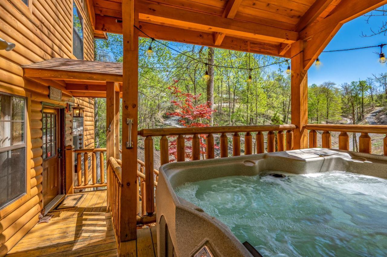 Permanent Vacation-Private Honeymoon Cabin With Hot Tub Sevierville Kültér fotó