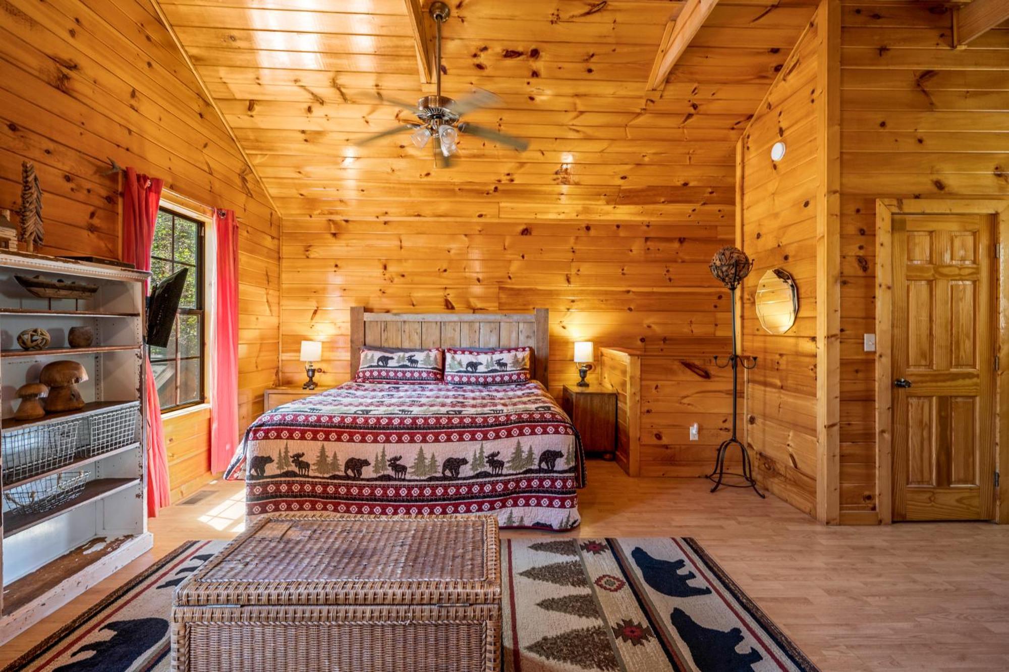 Permanent Vacation-Private Honeymoon Cabin With Hot Tub Sevierville Kültér fotó