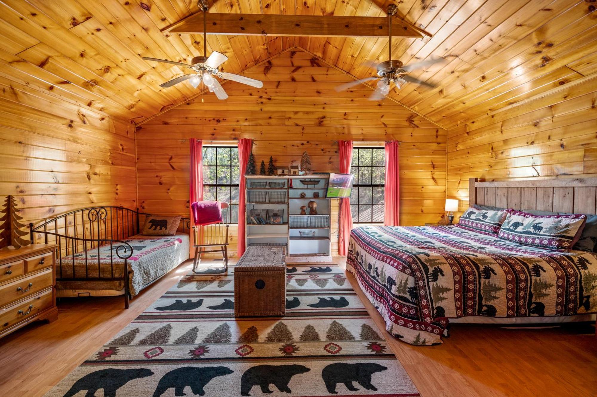 Permanent Vacation-Private Honeymoon Cabin With Hot Tub Sevierville Kültér fotó